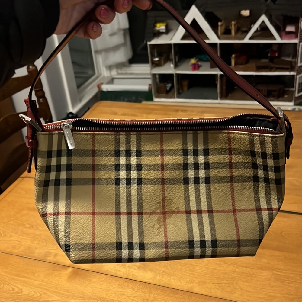 BURBERRY HAYMARKET PLAID SHOULDER BAG LEATHER - Picture 9 of 9